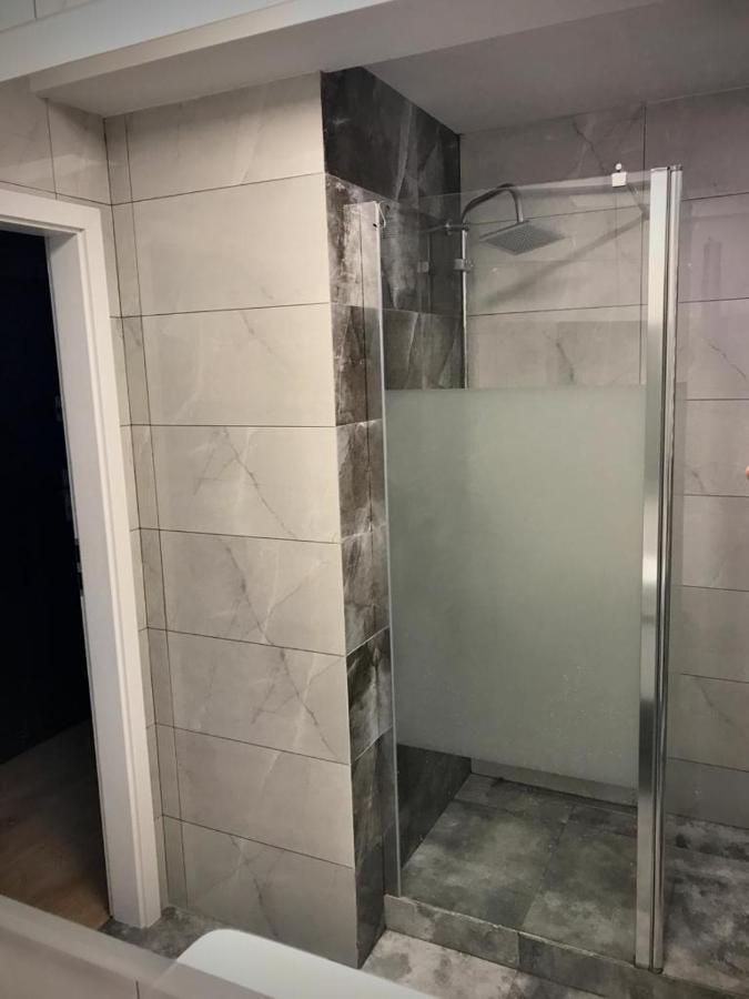Apartament Podlesie Apartment คาโตวีตเซ ภายนอก รูปภาพ