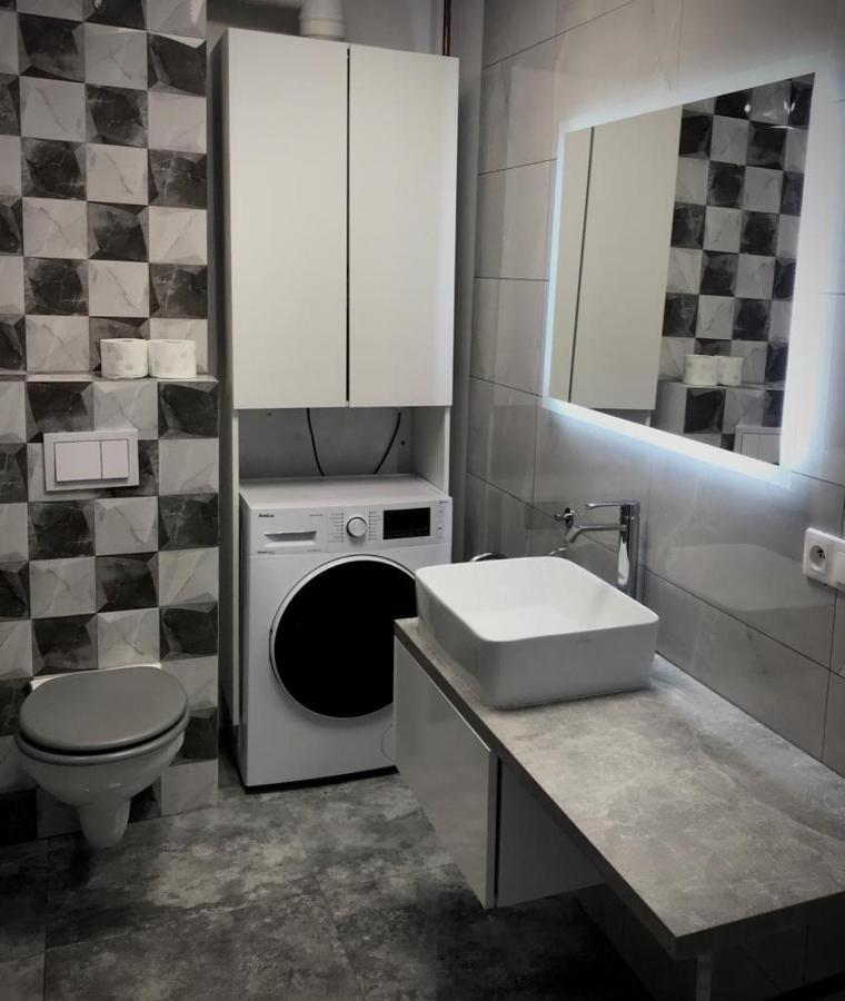 Apartament Podlesie Apartment คาโตวีตเซ ภายนอก รูปภาพ